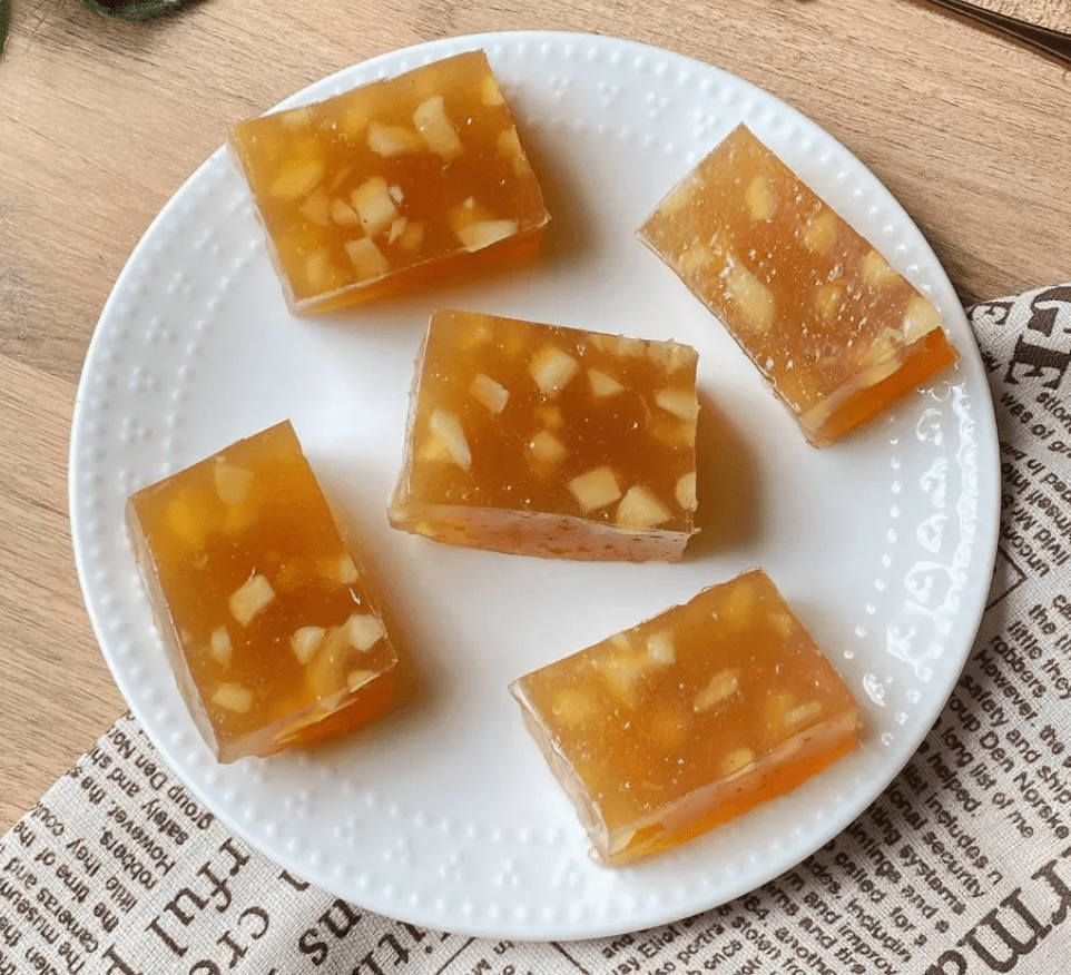 Cantonesestyle water chestnut cake, a little sweetness on an autumn